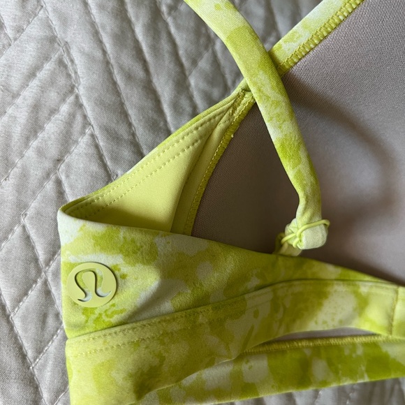 NWOT Lululemon - Lime Green Adjustable Bra - 06 - Picture 5 of 8